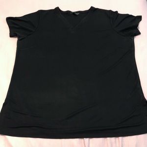 Mantles Black V-Neck Short Sleeve T-Shirt Top Side Slits Weighted Silky Textured